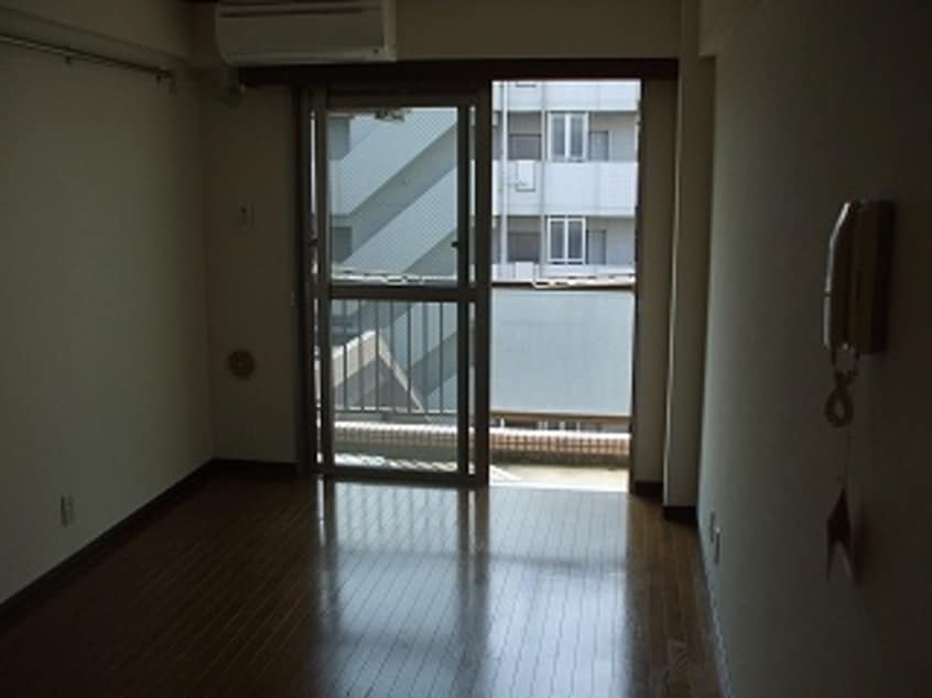 居室 ローヤルガーデン