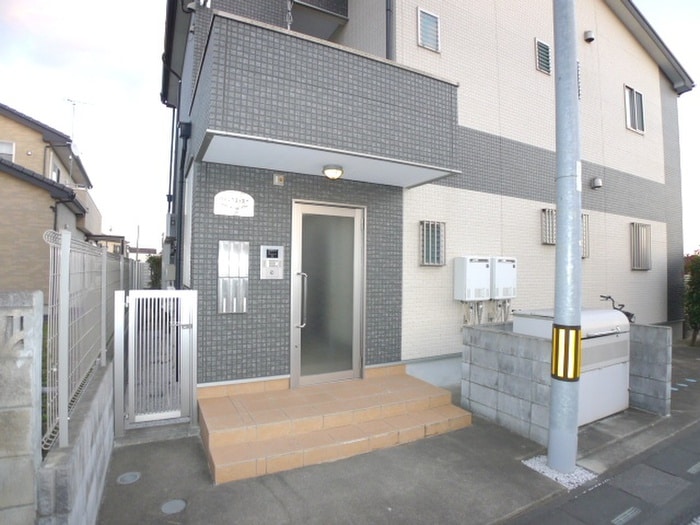 エントランス部分 ウイングス・宮代