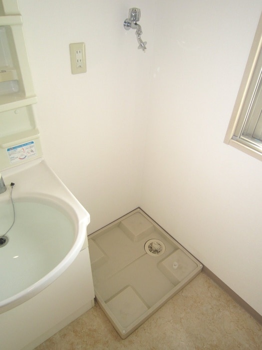 洗濯機置場 Ｃａｓａ　Ｌｕｃｉａ