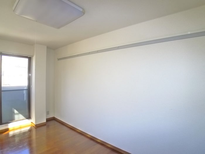 居室 ユミナハイツ