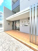 エントランス部分 トレス中田