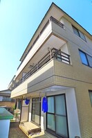 パ－クスィ－ト遠山の外観