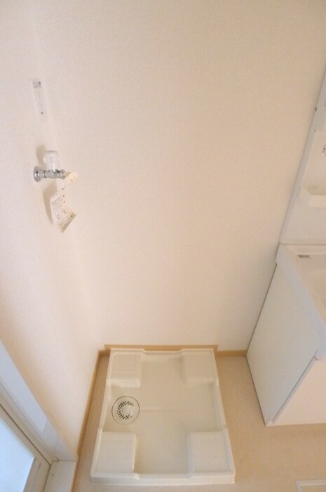 洗濯機置場 スウィート・ローズ・ハウスA