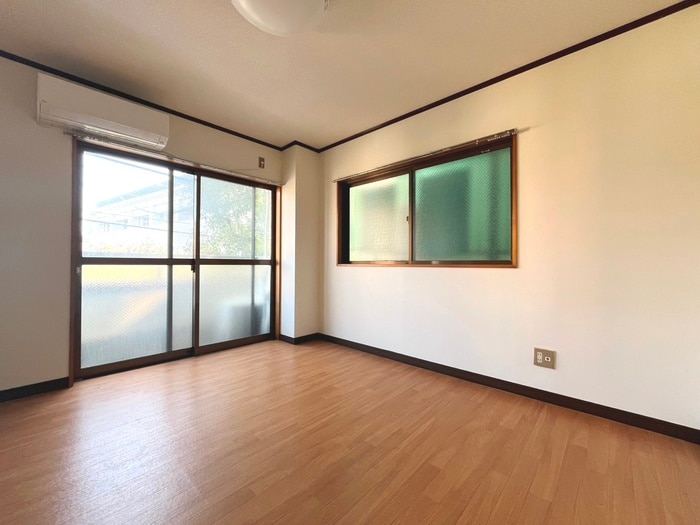 居室 エルムーントビサン