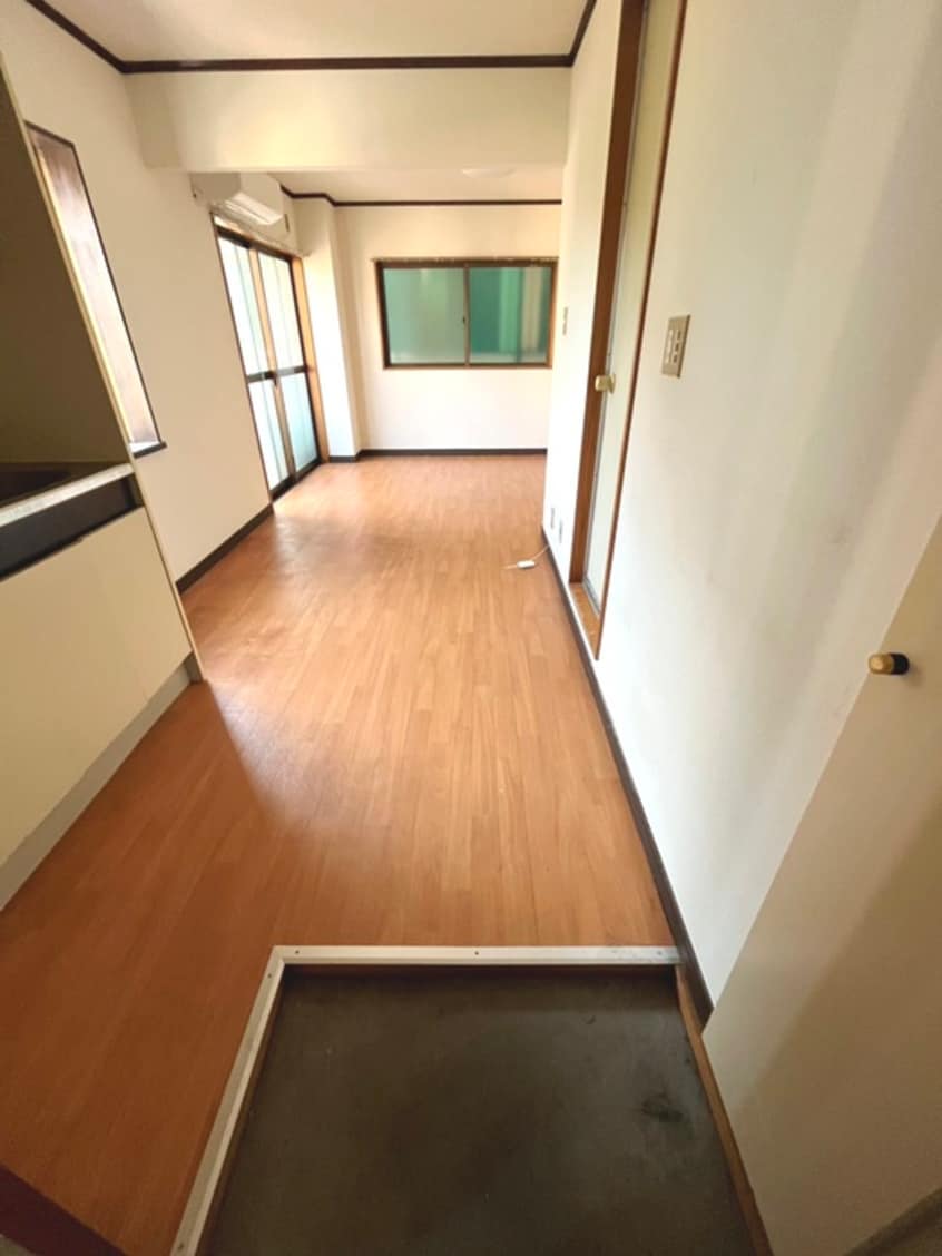 玄関 エルムーントビサン