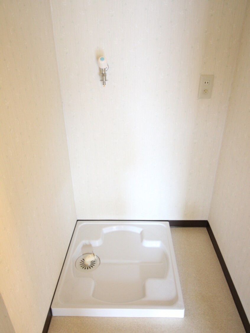 洗濯機置場 ロイヤルメゾン