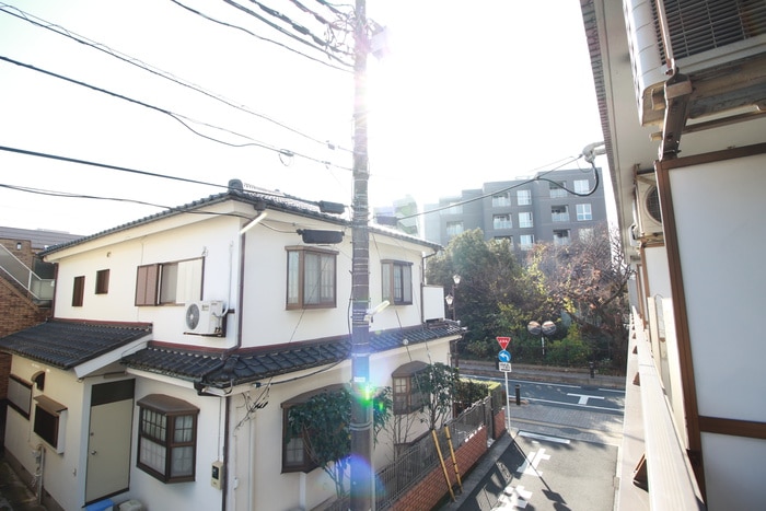 室内からの展望 パンド－ラ御殿山
