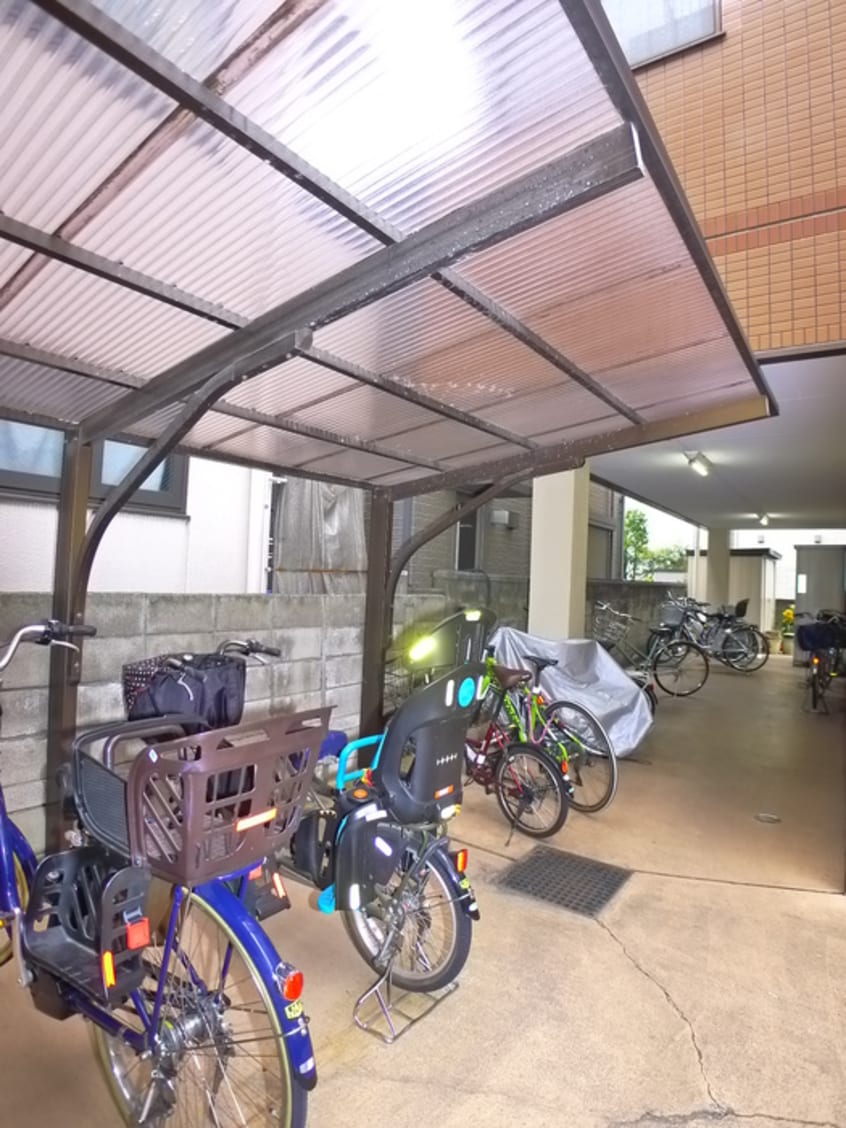 駐車場 アシザワマンション