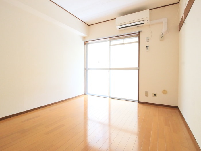 居室 サンハイム新富