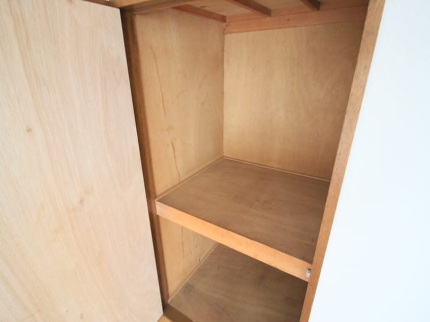 収納 サンハイム新富