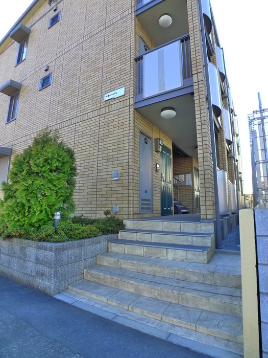 エントランス部分 ベルレージュ