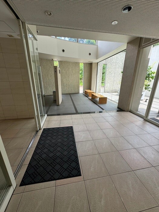 エントランス部分 ガ－デン文京白山