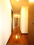 廊下 リベルテ・メノユ