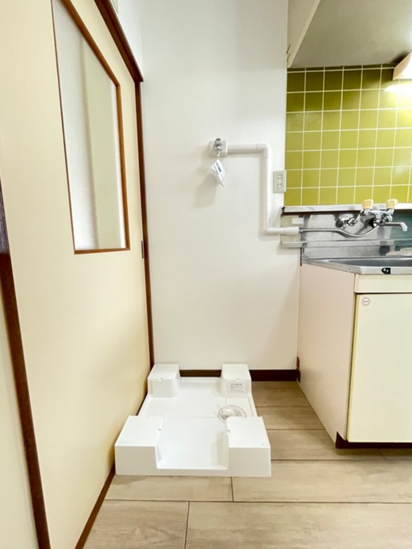 洗濯機置場 ハイツコラ－ド