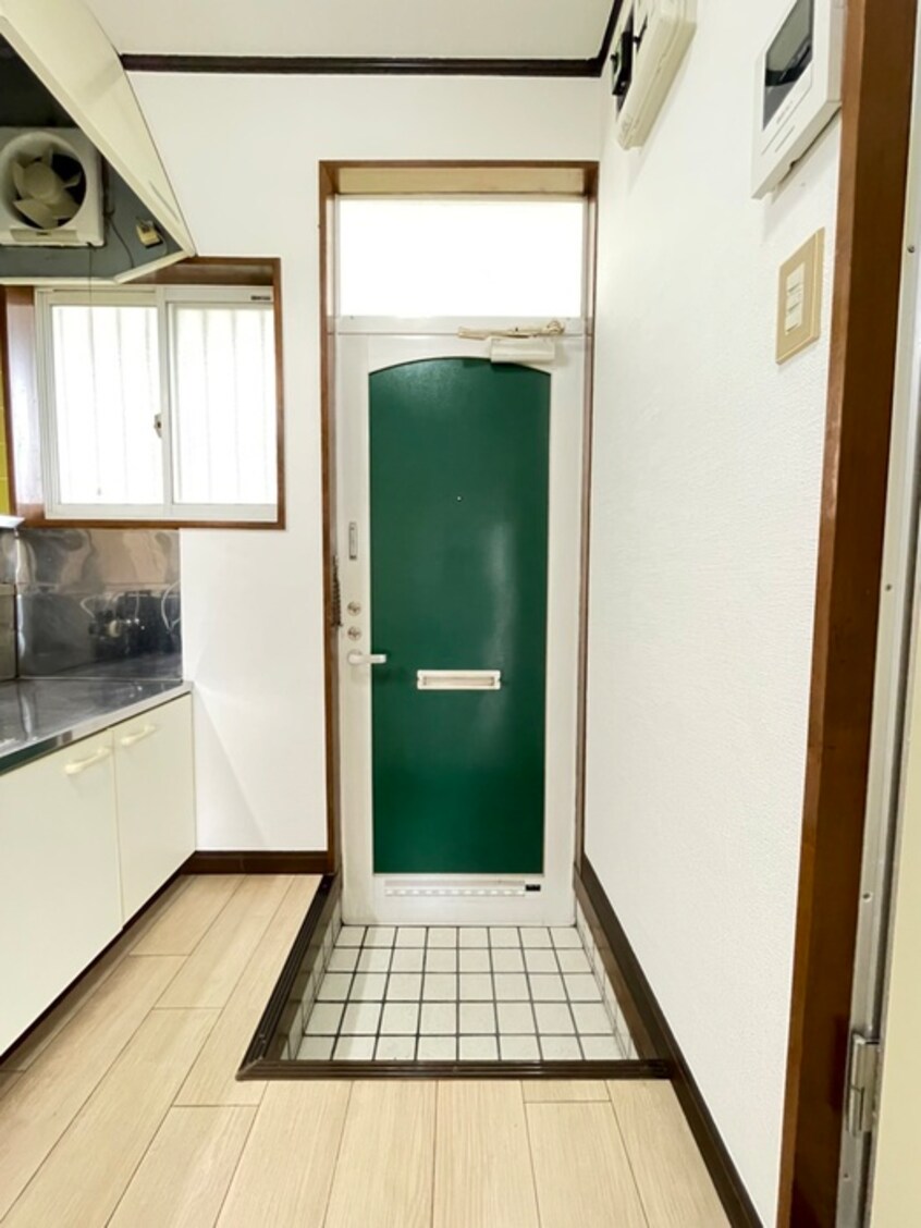 玄関 ハイツコラ－ド