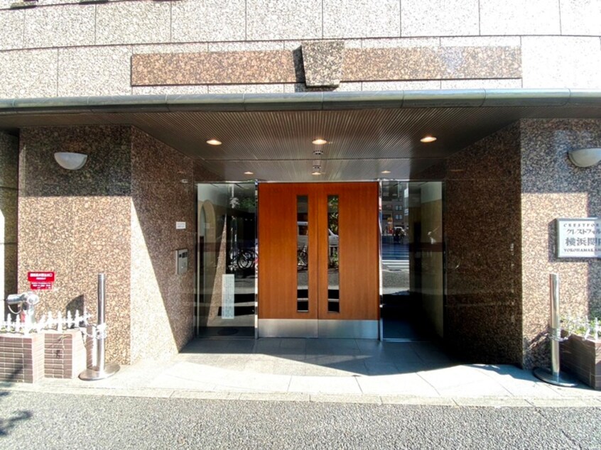 エントランス部分 ｸﾚｽﾄﾌｫﾙﾑ横浜関内（５０９）