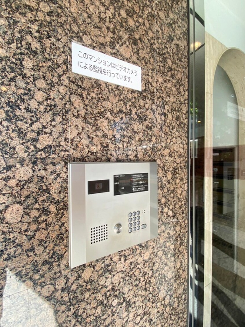 エントランス部分 ｸﾚｽﾄﾌｫﾙﾑ横浜関内（５０９）