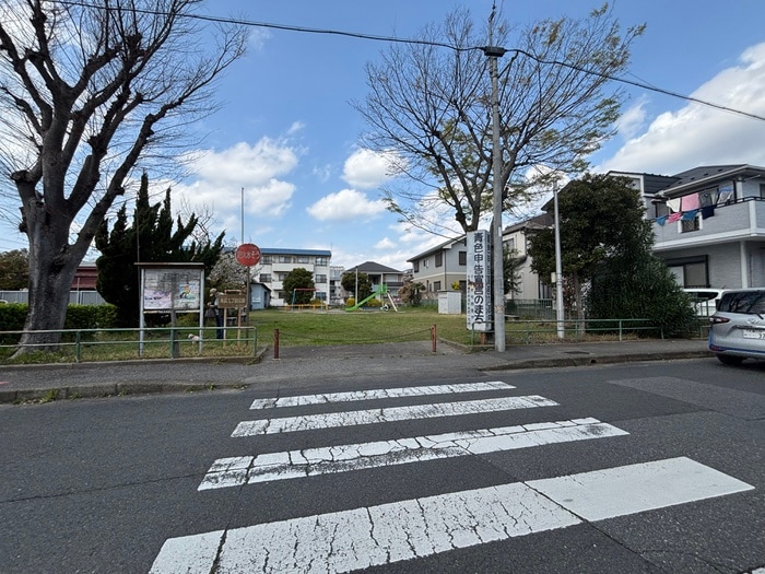 末広公園(公園)まで130m MQuatro本千葉