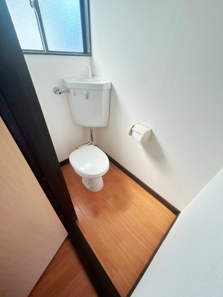 トイレ 水垣荘