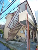 イーストワン
