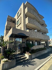 コートアミュール