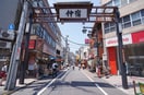 仲宿商店街(ショッピングセンター/アウトレットモール)まで343m TOMORROW　HEIGHTS
