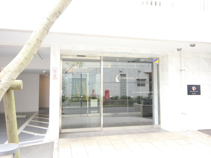 エントランス部分 コンフォリア中野