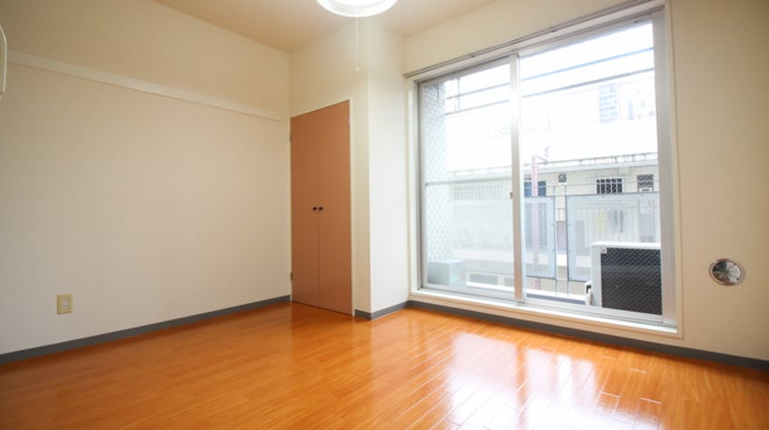 居室 エミネントハウス