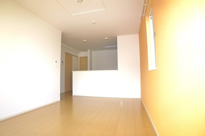 居室 サンシャイン　スリー