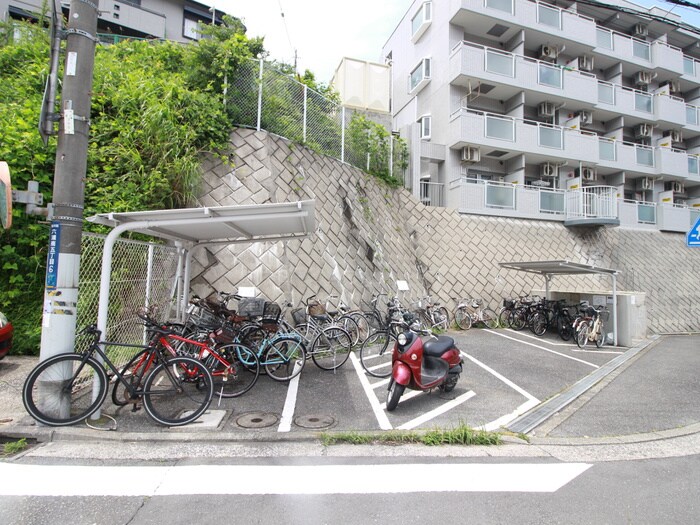 駐輪場 クリオ六浦弐番館(105)