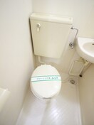 トイレ クリオ六浦弐番館(105)