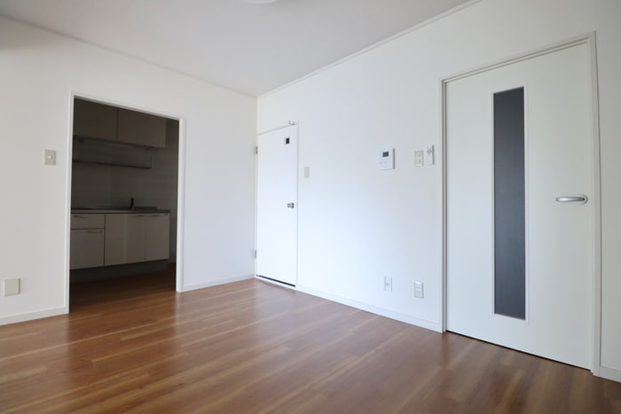 居室 アドミラル新城