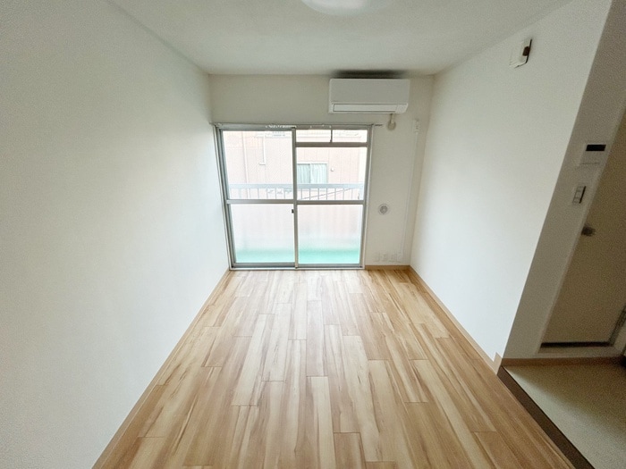 居室 カスティル　松葉