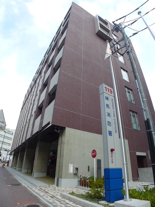 練馬消防署(役所)まで358m カスティル　松葉