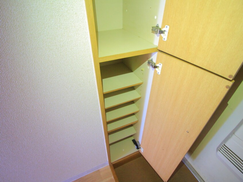 靴箱 アルカサール西台