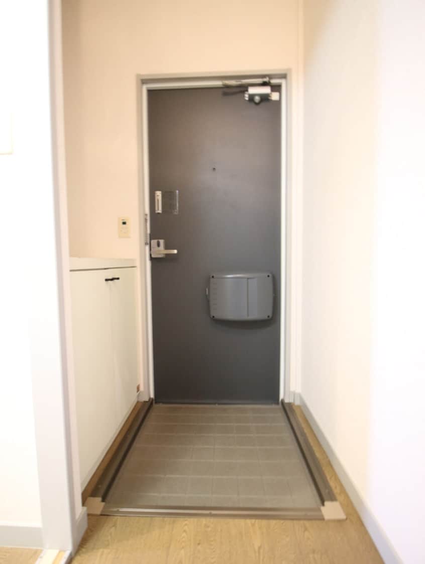 玄関 ウィンディアＡ棟