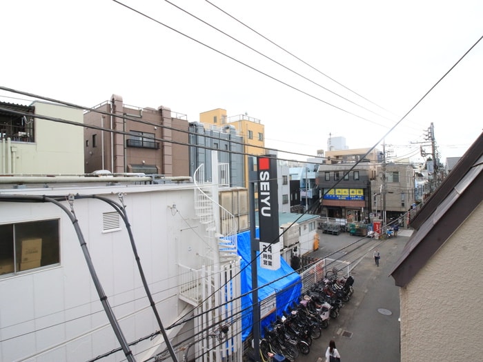 室内からの展望 メリ－ライフ仙川