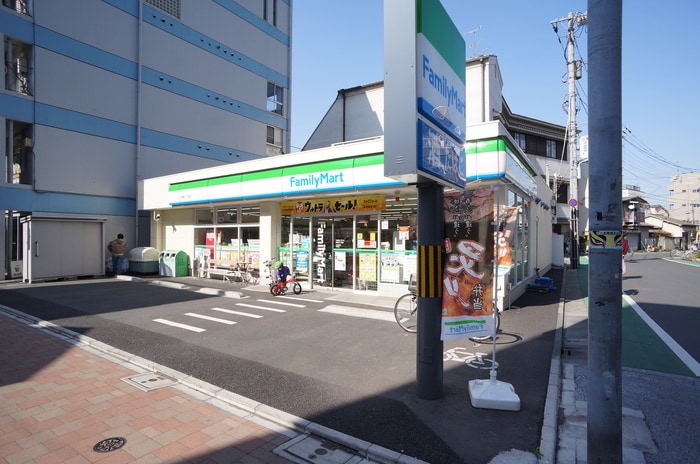 ファミリーマート(コンビニ)まで120m 藤井ビル