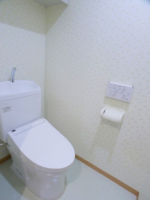 トイレ ｳｨﾙﾇｰﾌﾞｶﾞｰﾃﾞﾝｽﾞ綾瀬（209）