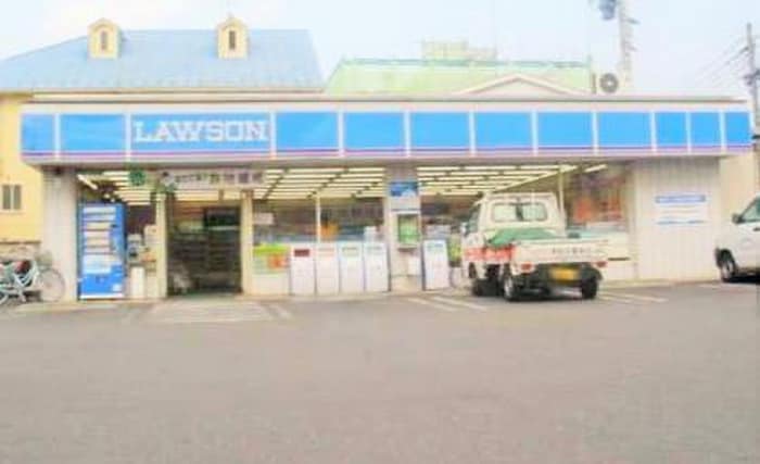 ローソン立川砂川町店(コンビニ)まで795m 立川市砂川町１丁目貸家　２号棟