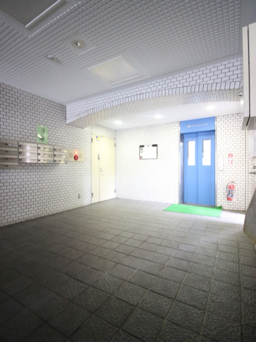 エントランス部分 ニックハイム飯田橋（５０１）