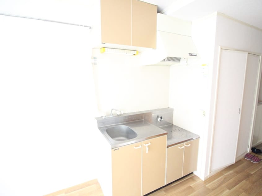 キッチン ドミール中央