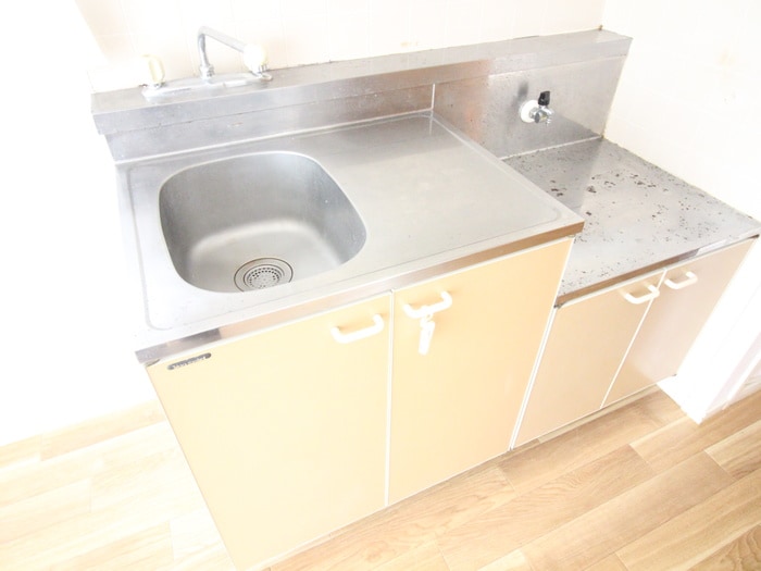 キッチン ドミール中央