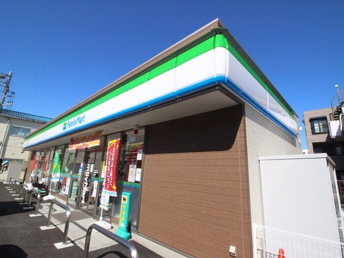 ファミリーマート川崎新作五丁目店(コンビニ)まで43m グランディオーソ武蔵新城