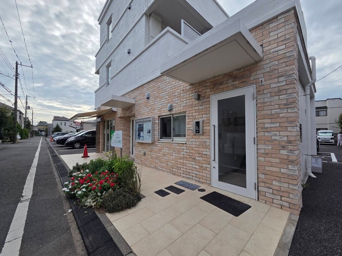 エントランス部分 Ｄｏｍｕｓ　Ｇｒａｔｉａｅ