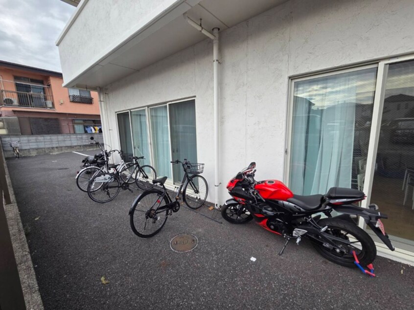 駐輪場 Ｄｏｍｕｓ　Ｇｒａｔｉａｅ