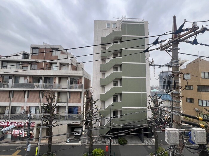 室内からの展望 アリーチェ中野野方