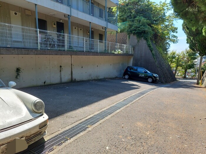 駐車場 アシュレ横須賀・武Ｂ棟