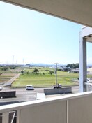 室内からの展望 ビレッジハウス大島1号棟