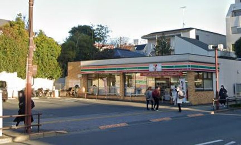 セブンイレブン 町田市民ホール前店(コンビニ)まで180m ヴィクトワール町田